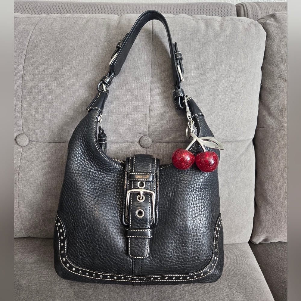SOLD - Vintage Coach Hampton Shoulder Bag